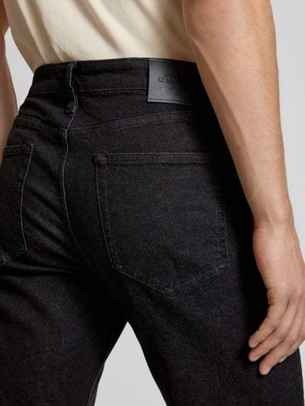 Calvin Klein Jeans Jeansy o kroju straight fit z detalem z logo Czarny 3