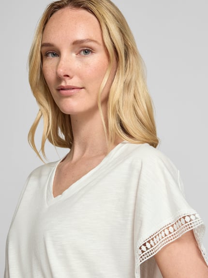 ICHI T-Shirt mit V-Ausschnitt Modell 'HOLYA' Offwhite 3