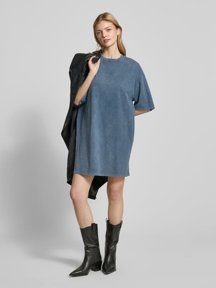 REVIEW Knielanges T-Shirt Kleid mit Rundhalsausschnitt Anthrazit 1