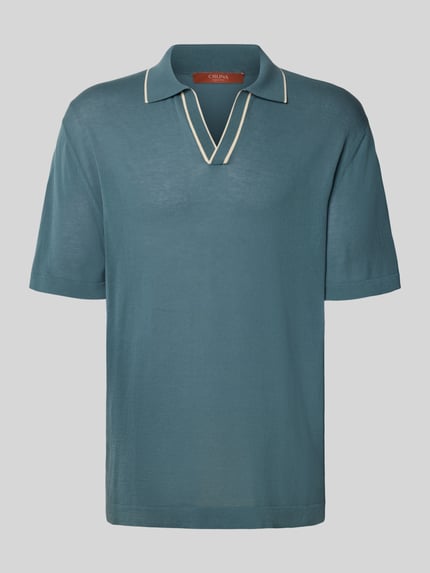 Produktfoto, Regular Fit Poloshirt aus Baumwolle von CRUNA in Blau, Strick-Optik, Polokragen mit Kontrastkante, kurze Ärmel, neutrale Studioansicht.