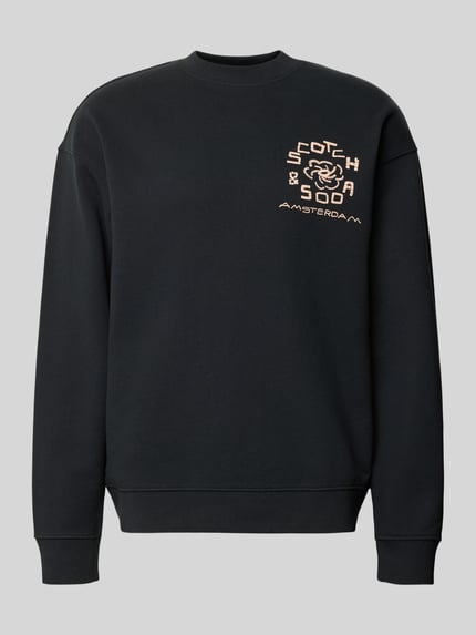 Produktfoto, Relaxed Fit Pullover mit Logo-Print von Scotch & Soda, czarny sweter z bawełny, krój relaxed fit, nadruk z logo, okrągły dekolt, elastyczne wykończenia, długość tyłu w rozmiarze M: 70 cm, długość rękawów w rozmiarze M: 63 cm