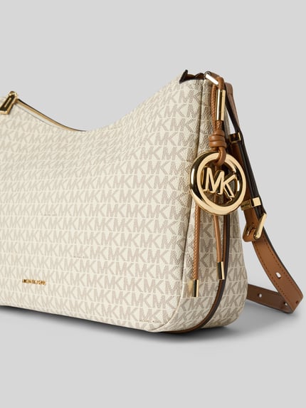 Produktfoto, beige Handtasche mit Logo-Muster Modell 'NOLITA' von MICHAEL Michael Kors, Goldakzente, strukturierte Oberfläche, Schulterriemen, Hauptfach mit Reißverschluss, Maße 40x25x11 cm, Riemenlänge 118 cm