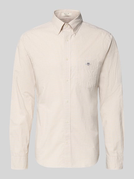 Produktfoto, Slim Fit Freizeithemd mit Logo-Stitching von Gant, cremefarben kariert, reine Baumwolle, Button-Down-Kragen, Brusttasche