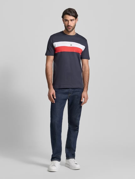 Christian Berg Men T-shirt o kroju regular fit z okrągłym dekoltem Granatowy 1