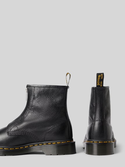 Produktfoto, Boots aus Leder mit Reißverschluss von Dr. Martens, czarna naturalna skóra, zaokrąglony czubek, detal z logo, wysokość obcasa: 5 cm, wysokość cholewki: 15 cm, szerokość w rozmiarze 40: 12 cm