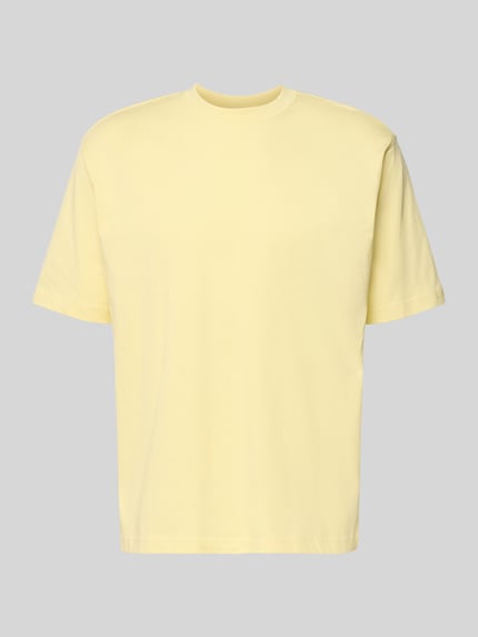 Produktfoto, Regular Fit T-Shirt aus reiner Baumwolle von MCNEAL in Hellgelb, Kurzarm, Rundhalsausschnitt, glatte Textur, Vorderansicht