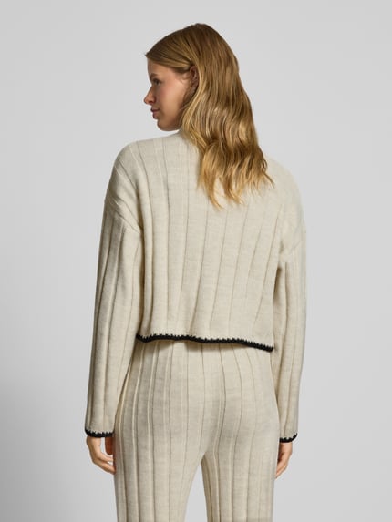 ONLY Sweter z dzianiny o kroju regular fit z golfem model ‘CHICK’ Złamany biały 5