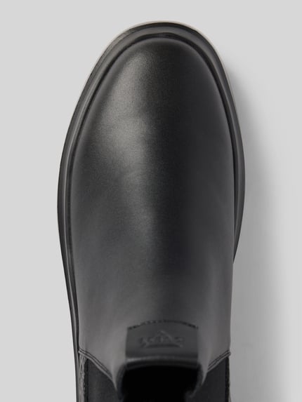 Produktfoto, Chelsea Boots aus Leder-Mix Modell 'EMYL' von GUESS, runde Spitze, strukturierte Sohle, Schnürverschluss, Absatzhöhe 5 cm, Schafthöhe 12 cm, Schaftweite 10 cm, kolor czarny, gładka i strukturalna faktura, Szerokość w rozmiarze 44