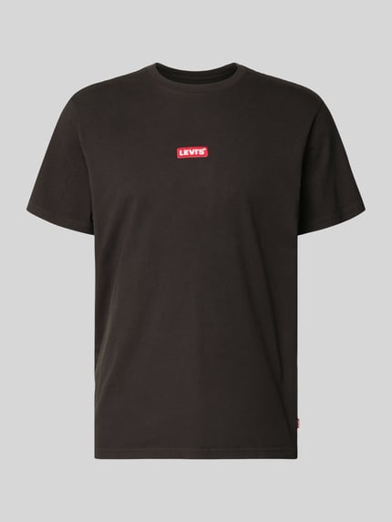 Produktfoto, schwarzes T-Shirt mit Label-Detail aus reiner Baumwolle, Relaxed Fit, gerippter Rundhalsausschnitt, Levi's®