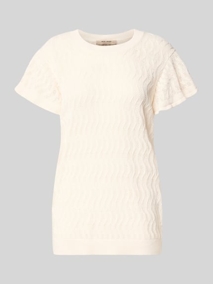 Produktfoto, Strickshirt mit Lochstickerei Modell 'Ganna' von MOS MOSH aus reiner Baumwolle in Creme, gerader Schnitt, Rundhalsausschnitt, Volantärmel, strukturierte Oberfläche