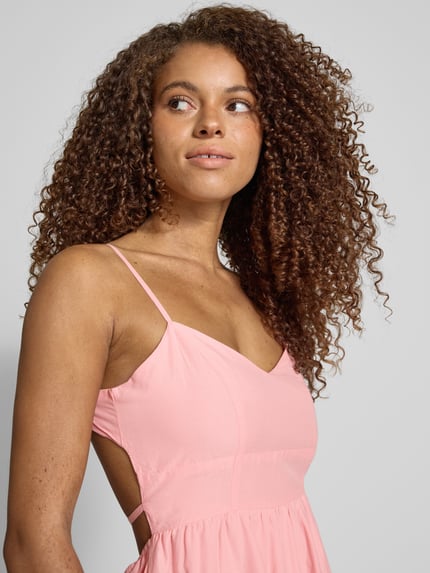 REVIEW Minikleid mit Cut Out und Lochstickerei Rosa 3