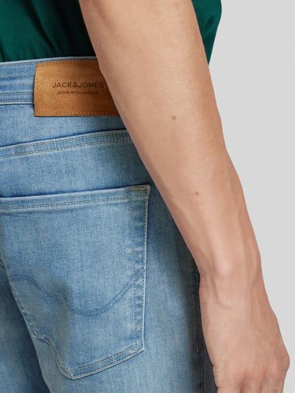 JACK & JONES Szorty jeansowe o kroju regular fit z 5 kieszeniami model ‘RICK’ Jeansowy niebieski 3