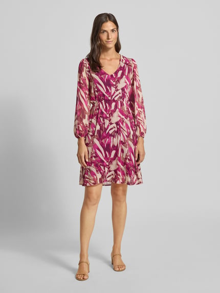 ZABAIONE Knielanges Kleid mit V-Ausschnitt Fuchsia 1