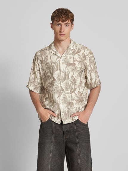 REVIEW Loose Fit Hawaiihemd mit Knopfleiste Ecru 4