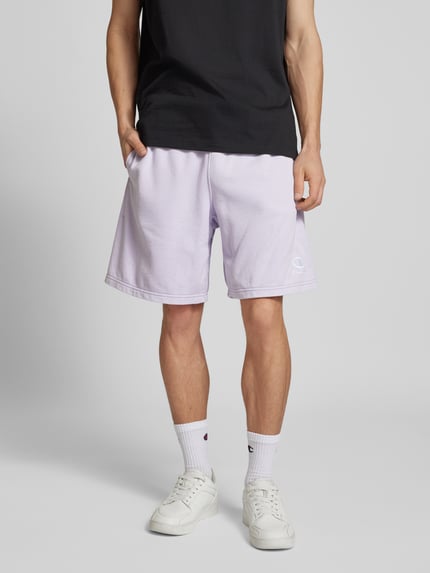Champion Bermudy o kroju regular fit z wyhaftowanym logo Jasnofioletowy 4