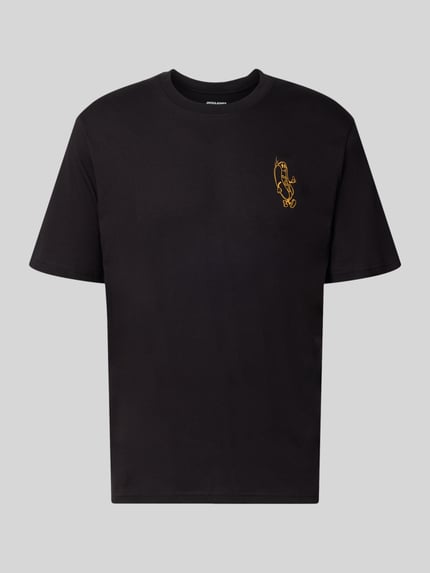 Produktfoto, czarny t-shirt Regular Fit z bawełny z nadrukiem z napisem Model 'BREWY' od JACK & JONES, długość tyłu 68 cm w rozmiarze M