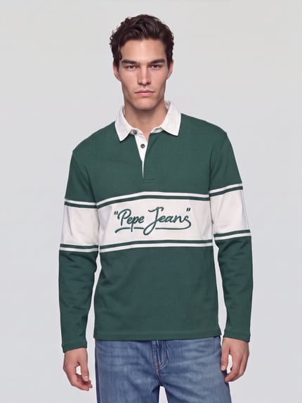 Männermodel trägt Sweatshirt mit Logo-Schriftzug Modell 'MURPHY' von PEPE JEANS, mehrfarbig, Motiv-Print, Hemdkragen, Ganzkörperansicht von vorne.