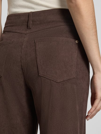 s.Oliver BLACK LABEL Regular Fit Cordhose mit weitem Bein Dunkelbraun 3