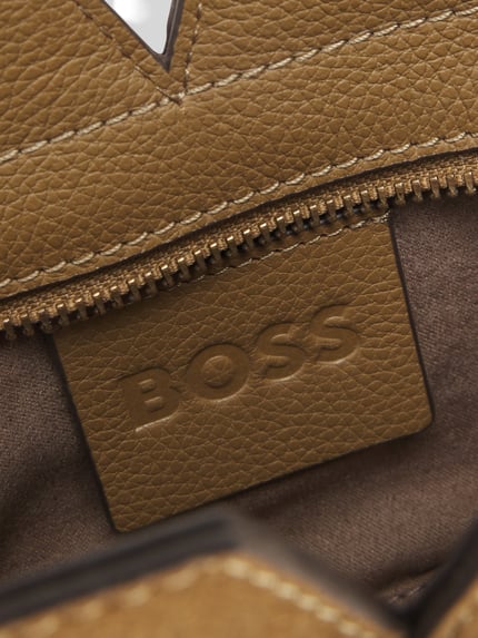 BOSS Shopper aus Kalbvelours mit Magnetverschluss Camel 4