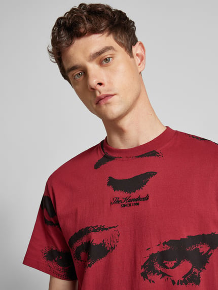 The Hundreds T-Shirt mit Label-Stitching Modell 'SURVEILLANCE' Rot 3