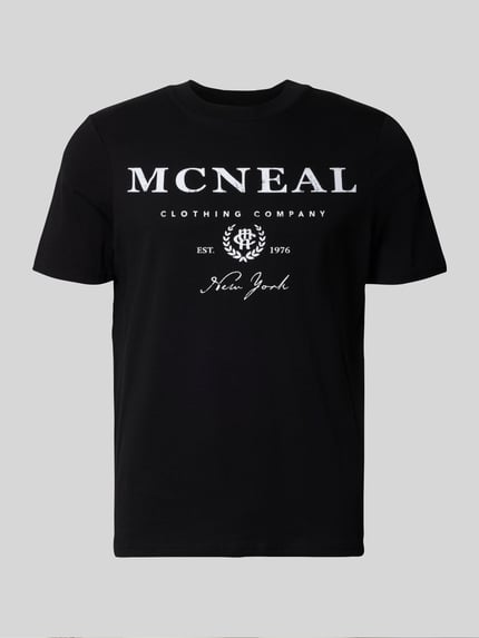 Produktfoto, schwarzes T-Shirt mit weißem Label-Print und Rundhalsausschnitt aus Reine Baumwolle, Regular-Fit, MCNEAL Herren T-Shirt