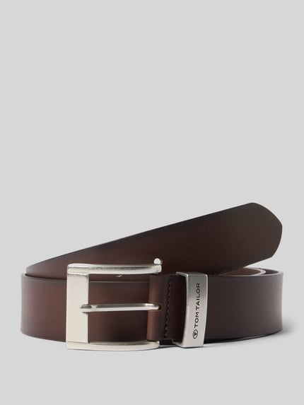 Produktfoto, Ledergürtel mit Dornschließe Modell 'Tom' von TOM TAILOR aus braunem Leder, Metallschließe, Logo, 4 cm Breite, glatte Oberfläche