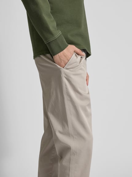 Closed Regular fit stoffen broek met labeldetail Grafiet - 3