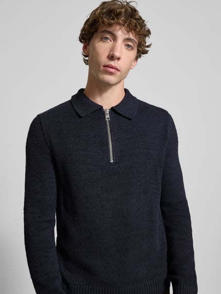 Marc O'Polo DENIM Sweter o kroju relaxed fit w stylu polo z dzianiny z mieszanki bawełny Granatowy 3