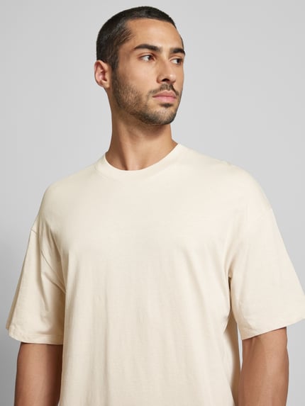 JACK & JONES T-Shirt mit geripptem Rundhalsausschnitt Modell 'BRADLEY' Offwhite 3