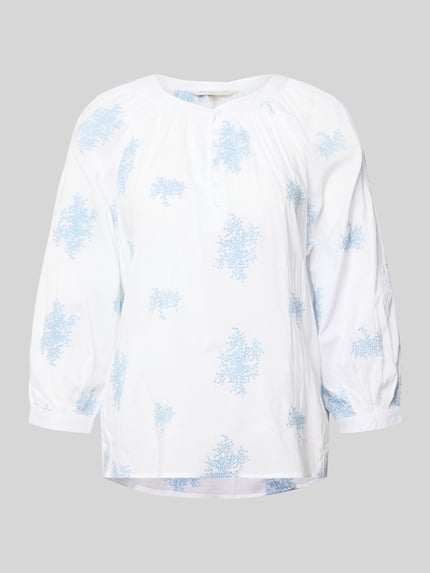 Produktfoto, Bluse aus Viskose-Mix mit verlängertem Rücken von Apricot, weiß mit blauem Blüten-Print, Loose-Fit, Rundhalsausschnitt, Knopfleiste, Rückseite länger, Ärmel 52 cm, Rückenlänge 68 cm, Damen, Viskose-Baumwoll-Mix, Struktur fein, Größe S