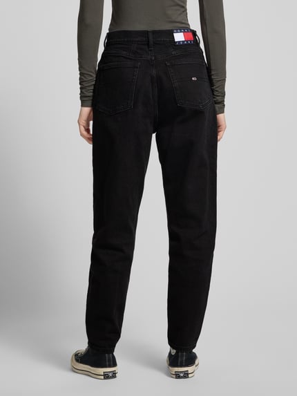Tommy Jeans Mom Fit Jeans aus Baumwoll-Mix Black 5