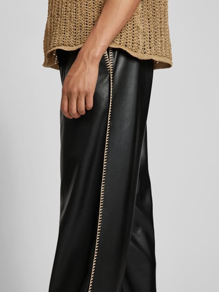 Nanushka Loose fit kunstleren broek met elastische band Zwart - 3