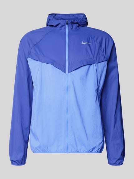 Produktfoto, Trainingsjacke mit Logo-Print und Kapuze von NIKE TRAINING in Blau, gerader Schnitt, Kapuze, Reißverschluss, Logo-Print, zweifarbige Optik, glatte Textur