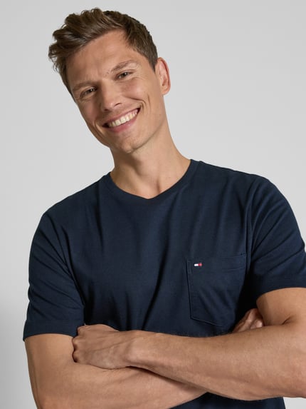 Tommy Hilfiger T-shirt o kroju regular fit z czystej bawełny Granatowy 3