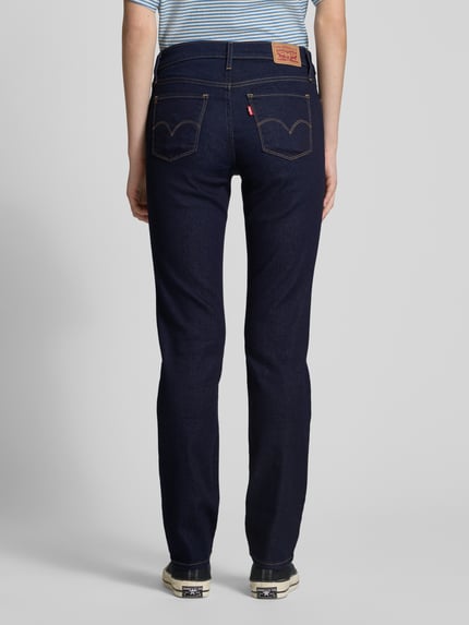 Levi's® 300 Jeansy o kroju shaping slim fit z dodatkiem streczu model ‘312’ — ‘Water<Less™’ Ciemnoniebieski 5