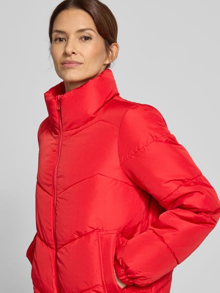 VERO MODA Regular Fit Steppjacke mit Stehkragen Modell 'LIGARIO' Rot 3