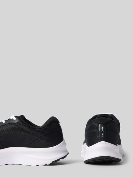 Productfoto, Low Top Sneaker uit mesh model 'NEO RUN ACE' van Lacoste, zwart, uni-look, afgeronde neus, platte zool, gestructureerd, logo-stitching, labelprint, vetersluiting, heren, materiaal mesh