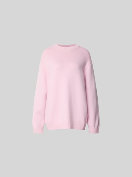 Produktfoto, Oversized Wollpullover aus Woll-Mix von Nanushka, jasnoróżowy, gruby splot, ściągacze, kołnierz typu stójka, długość tyłu w rozmiarze S: 61 cm