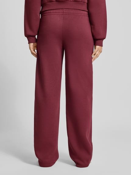 REVIEW Straight Fit Sweatpants aus Baumwoll-Mix mit Label-Detail Bordeaux 5
