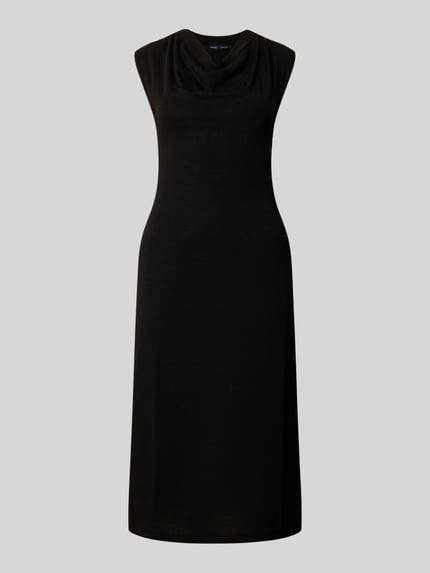 Produktfoto, schwarzes Strickkleid mit Wasserfall-Ausschnitt, gerader Schnitt, Midilänge, Modell 'SANTA' von MANGO, glatte Textur