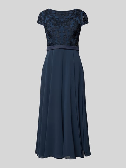 Produktfoto, Cocktailkleid mit Stitchings und Perlen von Christian Berg Cocktail, mieszanka materiałów z dodatkiem streczu, linia a, sukienka midi, hafty, perły, okrągły dekolt, długość tyłu w rozmiarze 36: 124 cm, szerokość w rozmiarze 36: 45 cm