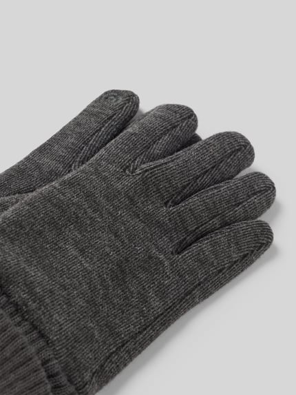 Produktfoto, Handschuhe aus elastischem Material-Mix von EEM in klassischer Form mit gerippten Abschlüssen, graue Textur vor neutralem Hintergrund.