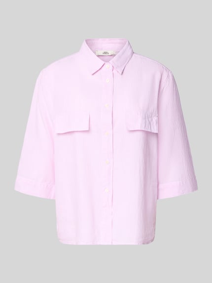 Produktfoto, lichtroze blouse uit mix van katoen en linnen met borstzakken, overhemdkraag, knoopsluiting, 3/4-mouw, model 'BEA' van 0039 Italy, loose fit