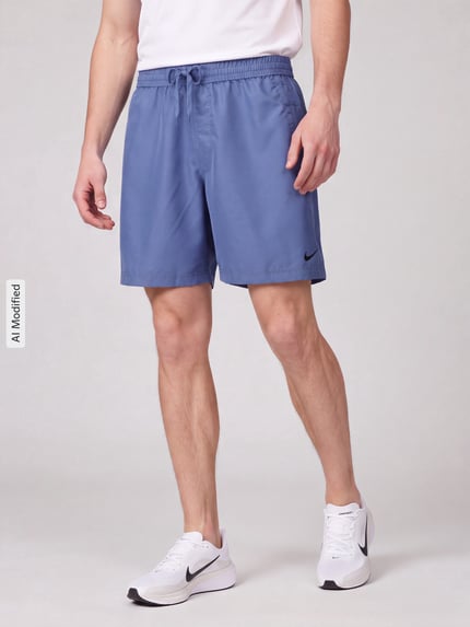 Mężczyzna nosi Regular Fit Sportshorts mit Logo-Print von Nike w kolorze niebieskim, matowa tekstura, Ganzkörperansicht von vorne, KI-modifiziertes Bild. Szorty sportowe męskie od Nike Training.