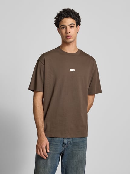 HUGO Blue T-shirt o kroju oversized z czystej bawełny model ‘NALONO’ Ciemnobrązowy 4