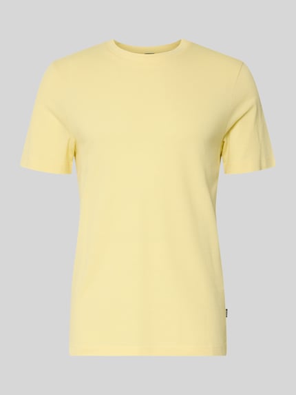 Produktfoto, Regular Fit T-Shirt aus Baumwoll-Mix Modell 'TIBURT 240' von BOSS, Herren T-Shirt in Optik: Unifarben, Ärmelform: Kurzarm, Materialverarbeitung: Mouliné-Garn, feine Struktur, dezentes Hellgelb.