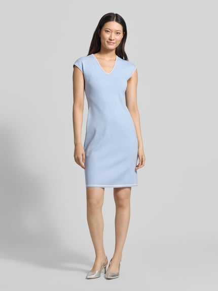 Marc Cain Knielanges Kleid aus Viskose-Mix mit Kontrastkante Hellblau 1