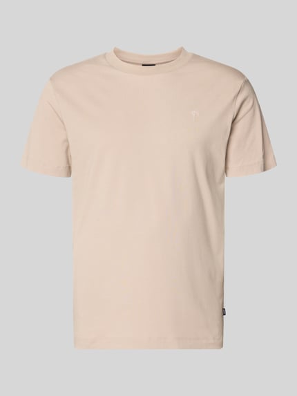 Produktfoto, T-Shirt mit Rundhalsausschnitt Modell 'Carlonito' von JOOP! Collection aus Baumwoll-Mix mit Stretch-Anteil in Beige, sichtbares Label-Detail, Straight Fit, Rückenlänge bei Größe M 71 cm.
