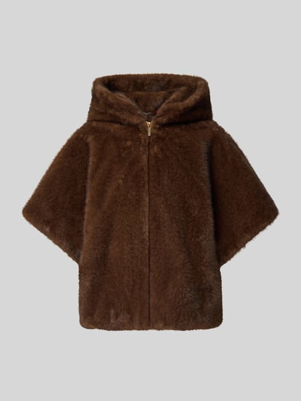 Produktfoto, Jacke aus Kunstfell mit 1/2-Arm von PETITE M., brązowe sztuczne futro, krój relaxed fit, kaptur, zamek błyskawiczny, rękaw o dł. 1/2, długość tyłu w rozmiarze 36: 59 cm, szerokość ramion w rozmiarze 36: 40 cm, szerokość klatki piersiowej w rozmiarze 36: 68 cm, długość rękawów w rozmiarze 36: 25 cm