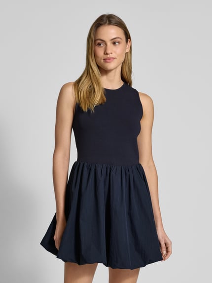 P&C* curated by GLAMOUR Minikleid mit Rundhalsausschnitt Marine 4